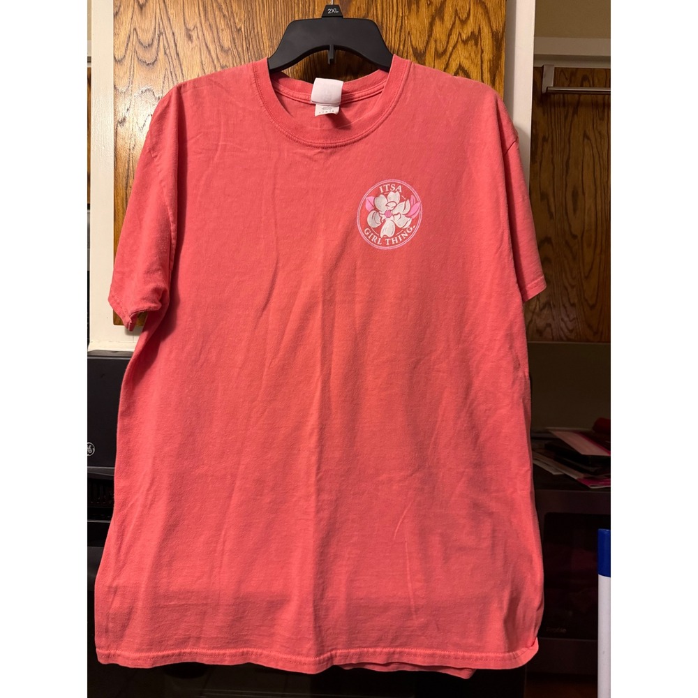 Itsa Girl Thing Georgia Peach Lane Southern Orchards Graphic T-Shirt Coral Large